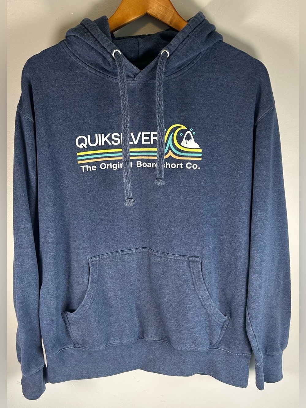 Quiksilver Men's Hoodie Sweater Sz M Retro Logo The Original Boardshort Company